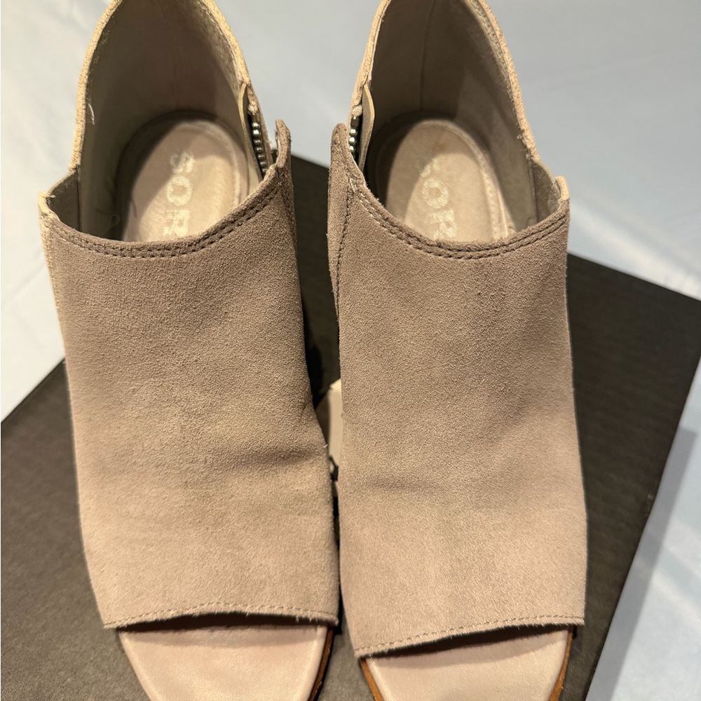 Sorel Women's Taupe Peep-Toe Mules